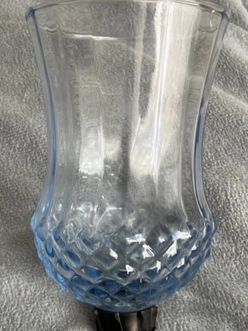 Home Interiors & Gifts Set of 3 Votive Holders Glass 2-clear and 1 blue